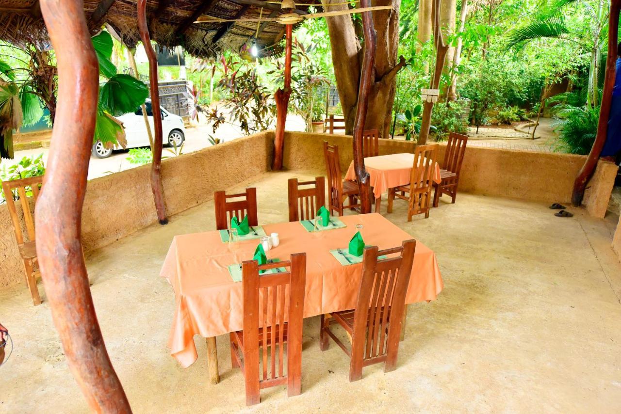 Ariya Rest & Ayurveda Spa Polonnâruvâ Extérieur photo