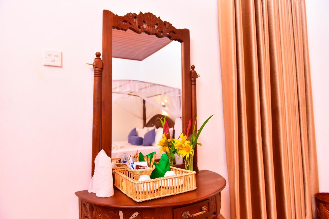 Ariya Rest & Ayurveda Spa Polonnâruvâ Extérieur photo